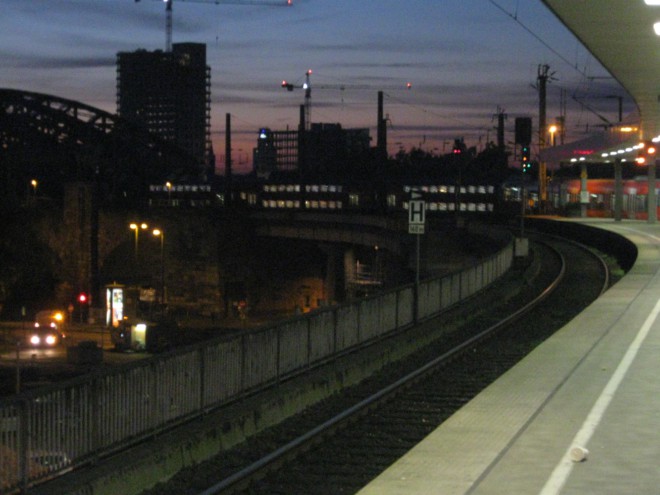 Auf dem Bahnsteig