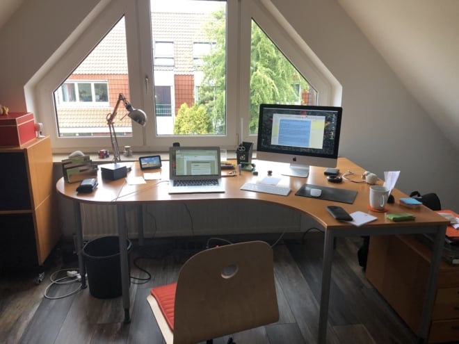 Schreibtisch in Emden
