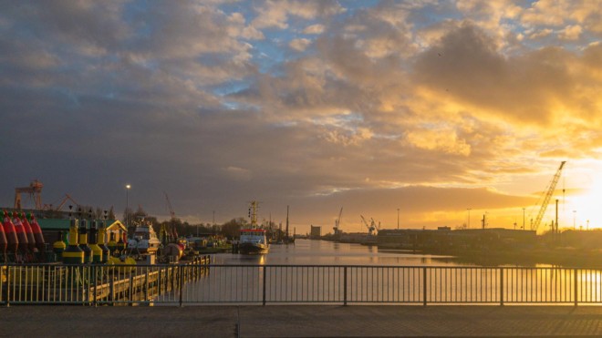 Malerische Sonnenuntergänge in Ostfriesland